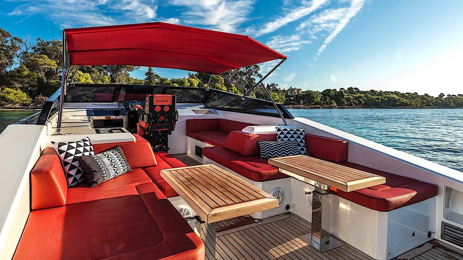 Mazu 38 OPEN - photo 6 yacht charter Cannes