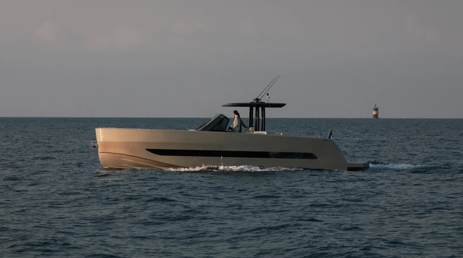Tecnomar Yachts MED 42 - photo 5 yacht charter Cannes