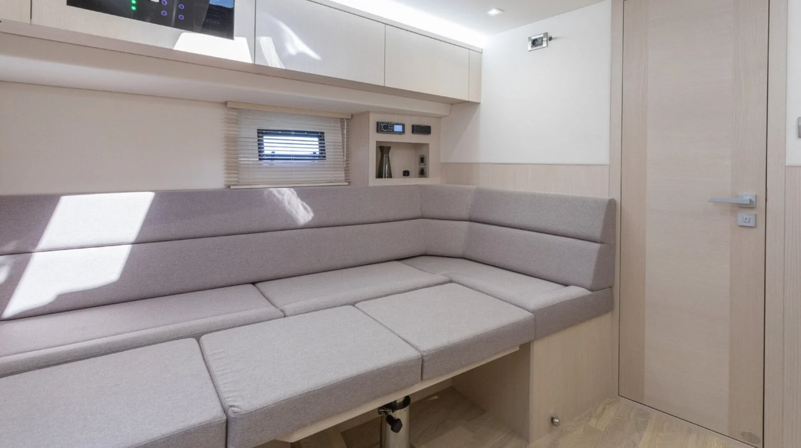 Tecnomar Yachts MED 52 - photo 13 yacht charter Cannes