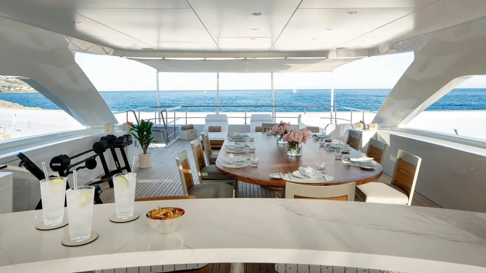 MOSKITO - photo 7 yacht charter Cannes