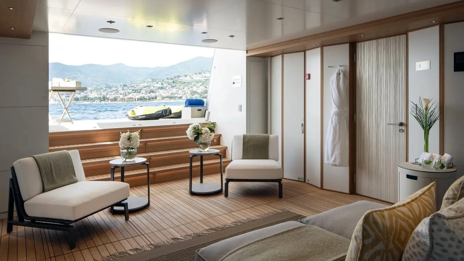 MOSKITO - photo 41 yacht charter Cannes