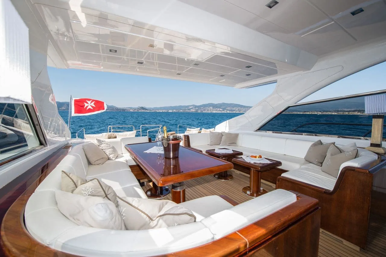 MR M - photo 11 yacht charter Cannes