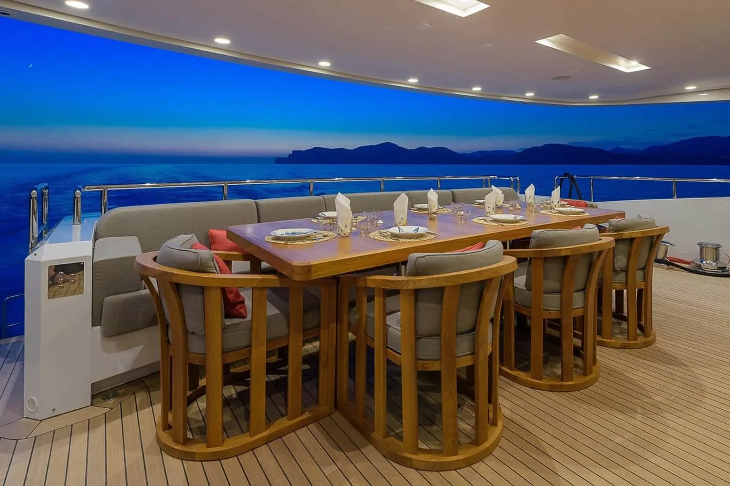 MR T - photo 14 yacht charter Cannes