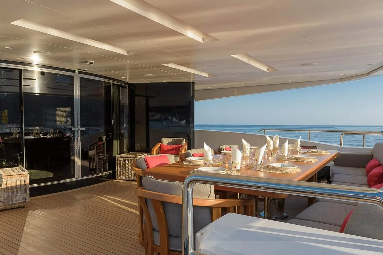 MR T - photo 15 yacht charter Cannes