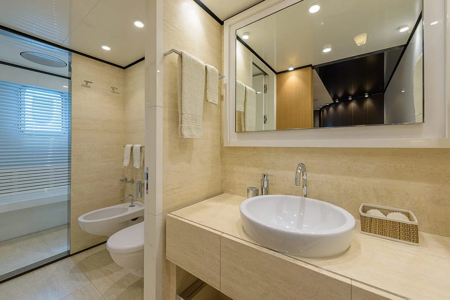 MR T - photo 28 yacht charter Cannes