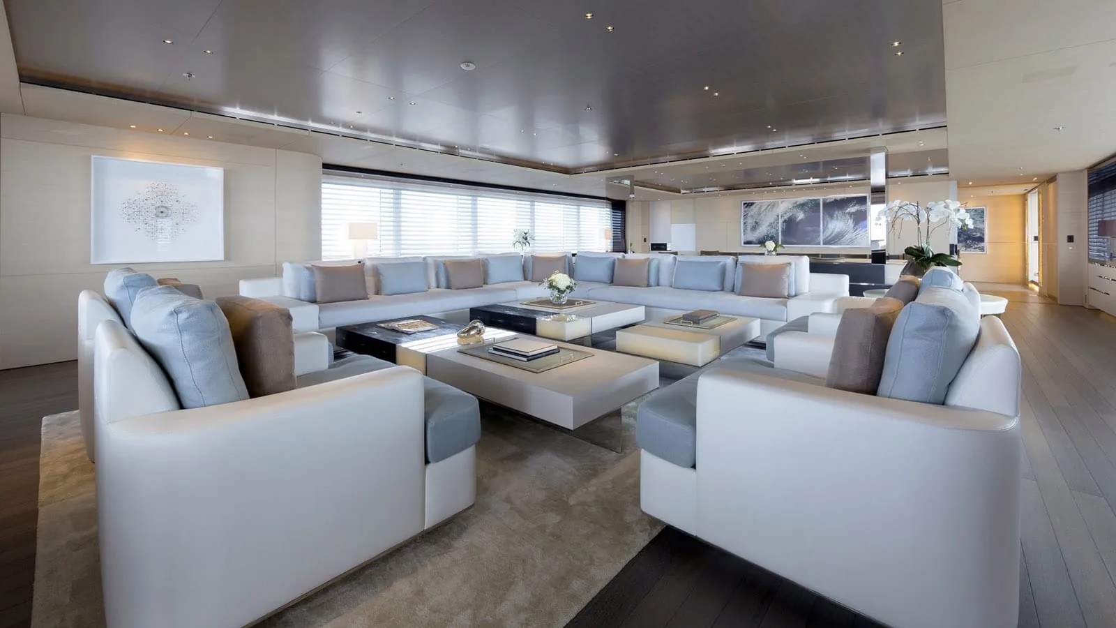 NAUTILUS - photo 24 yacht charter Cannes