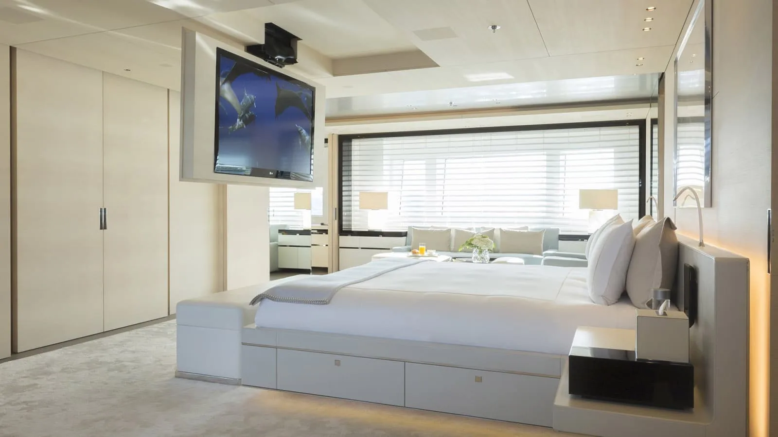 NAUTILUS - photo 32 yacht charter Cannes