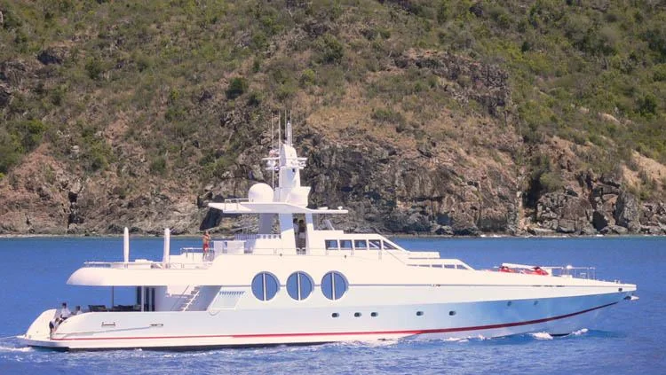 Never Say Never - photo 7 yacht charter Miami