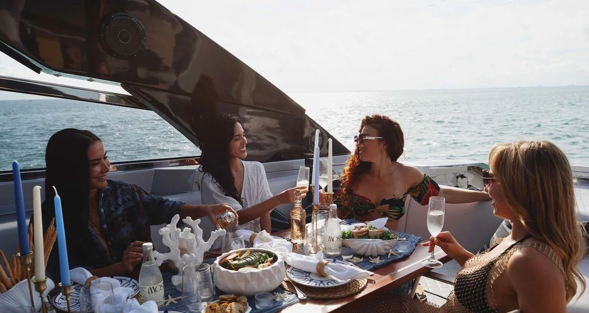 Not Yet - photo 3 yacht charter Miami