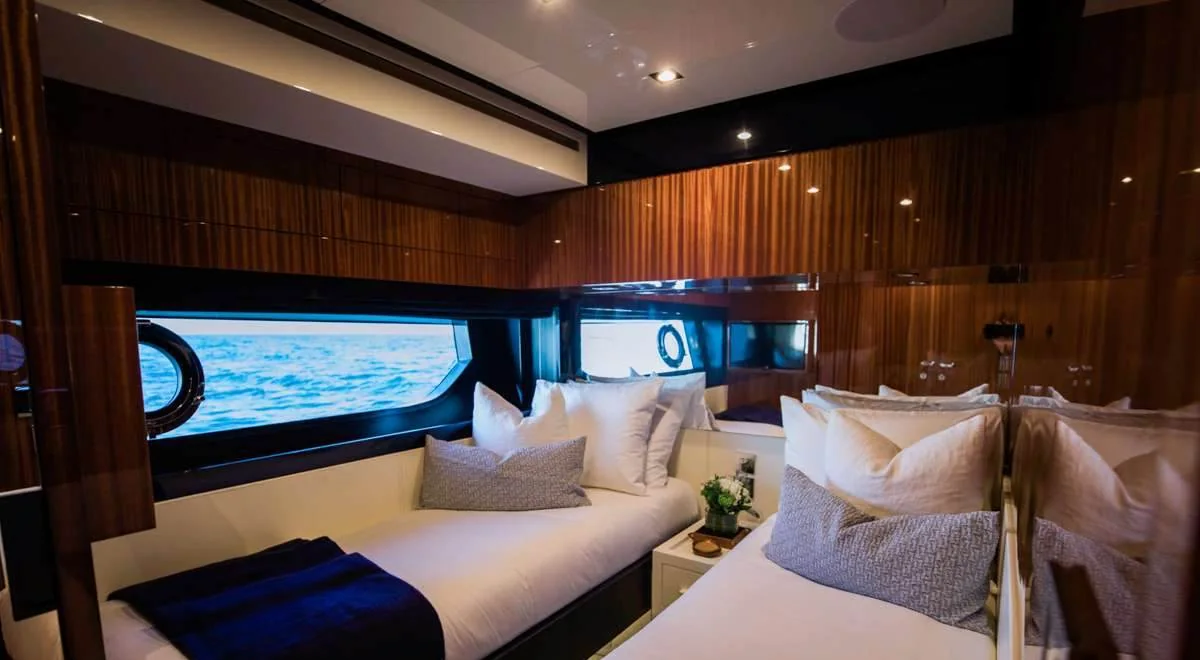Not Yet - photo 9 yacht charter Miami