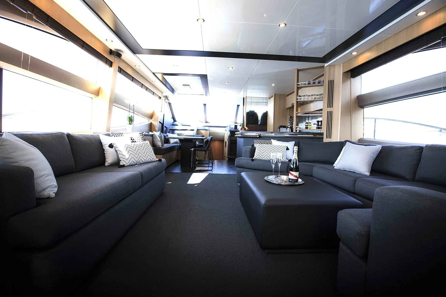 OBSESSIO - photo 9 yacht charter Cannes