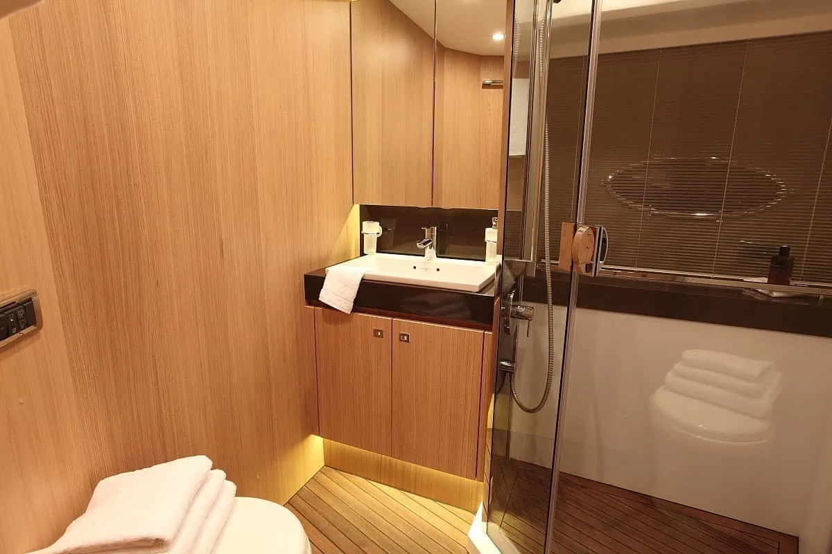 OBSESSIO - photo 14 yacht charter Cannes
