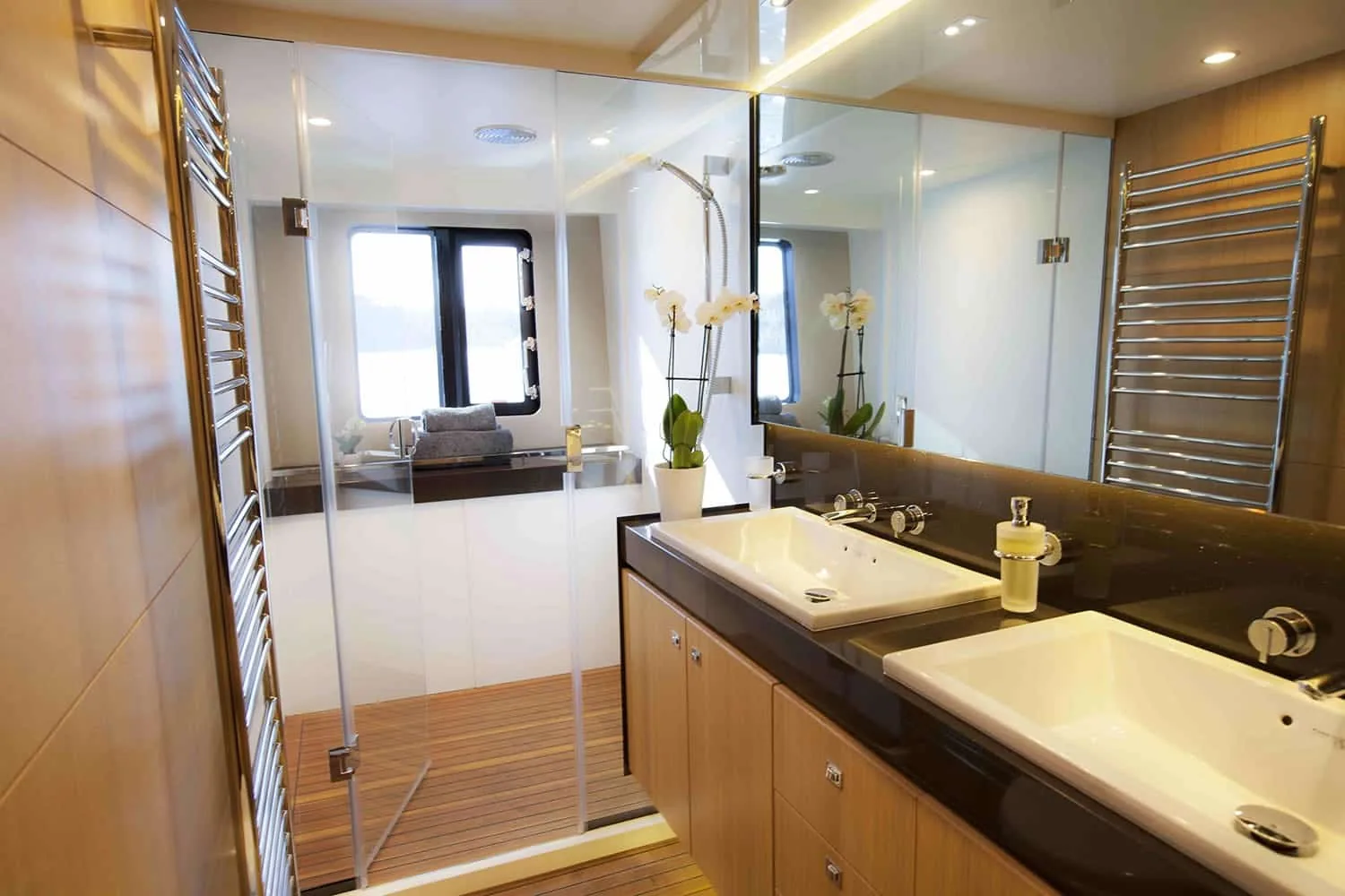 OBSESSIO - photo 15 yacht charter Cannes