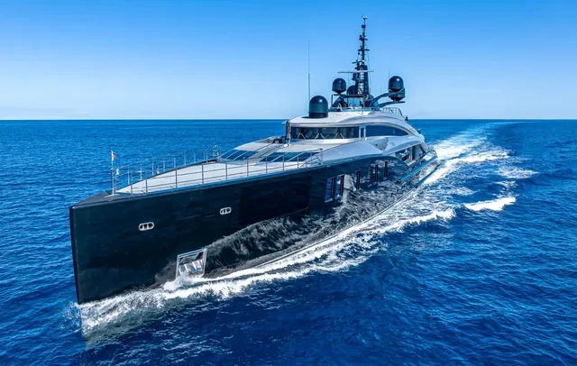 OKTO - yacht charter Cannes