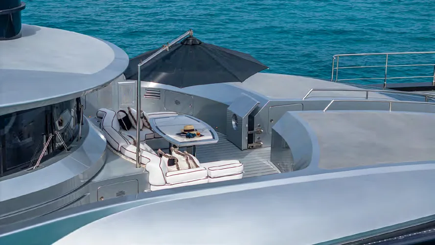 OKTO - photo 39 yacht charter Cannes