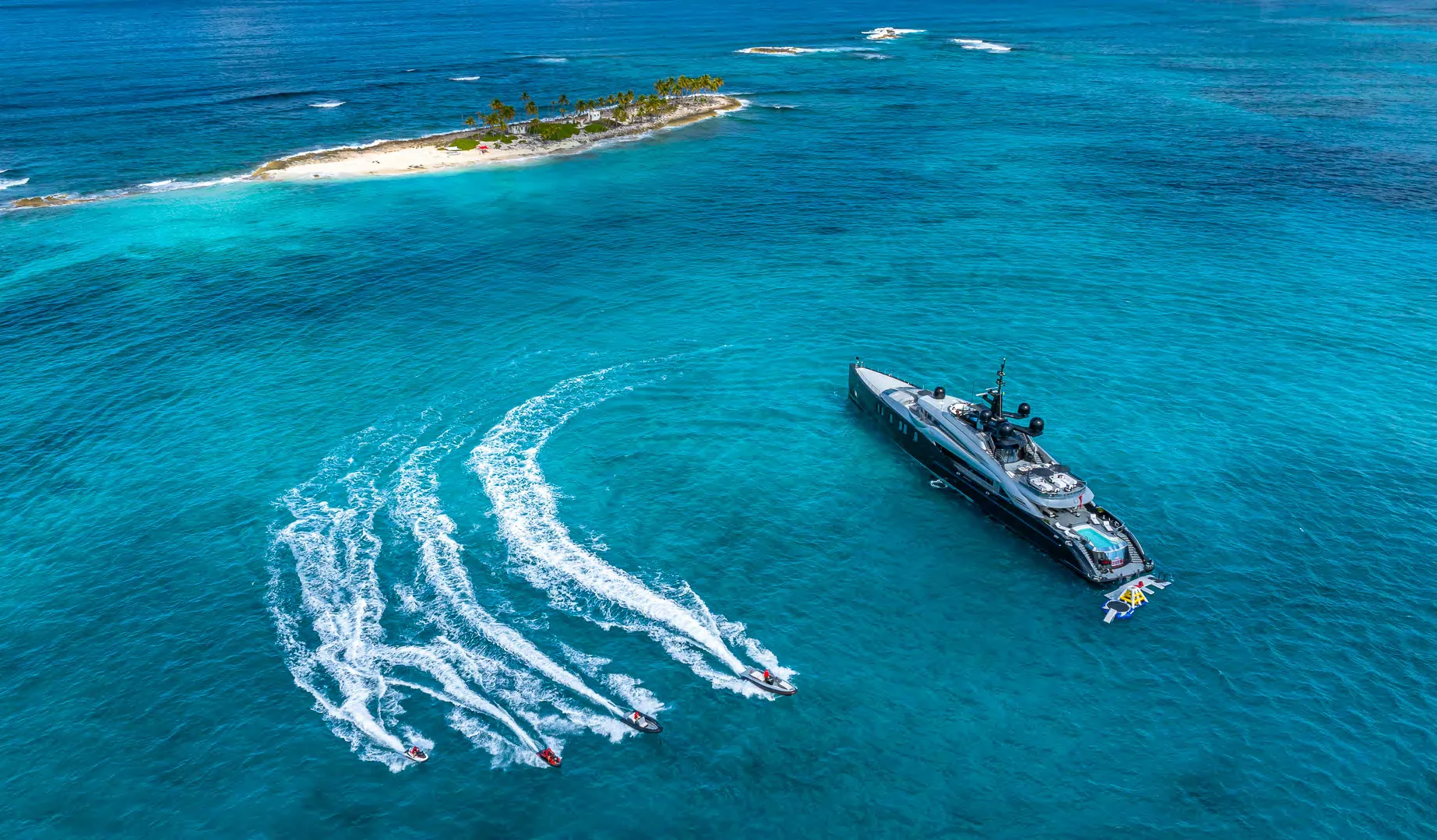 OKTO - photo 42 yacht charter Cannes