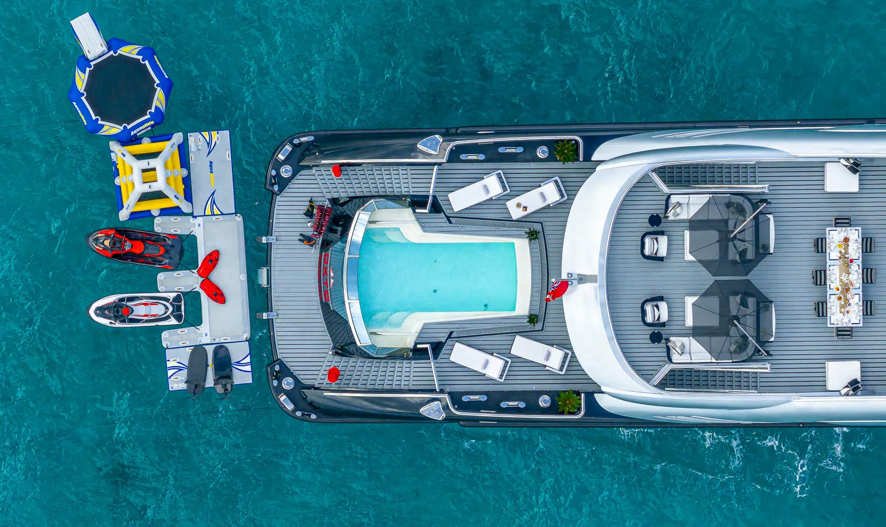 OKTO - photo 43 yacht charter Cannes