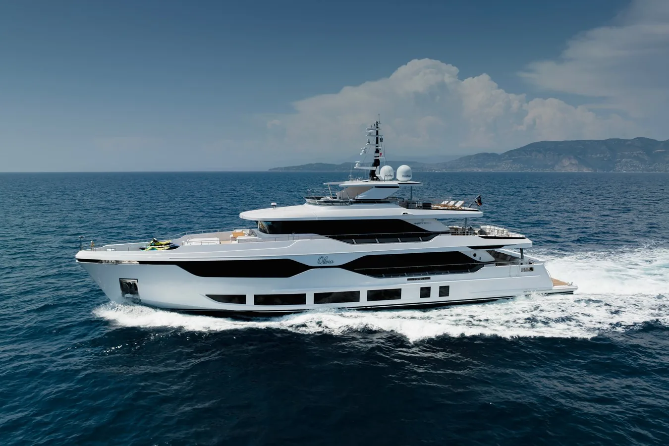 OLIVIA - photo 3 yacht charter Cannes