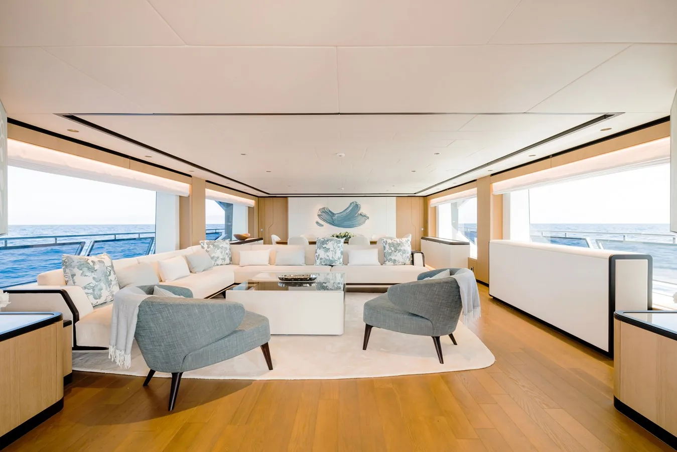 OLIVIA - photo 9 yacht charter Cannes