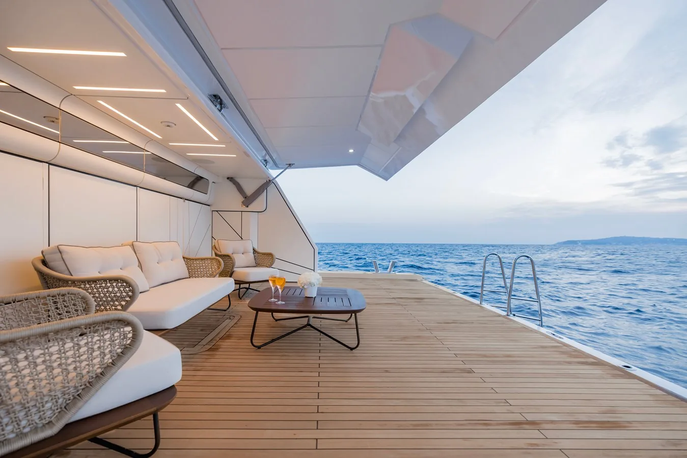 OLIVIA - photo 27 yacht charter Cannes