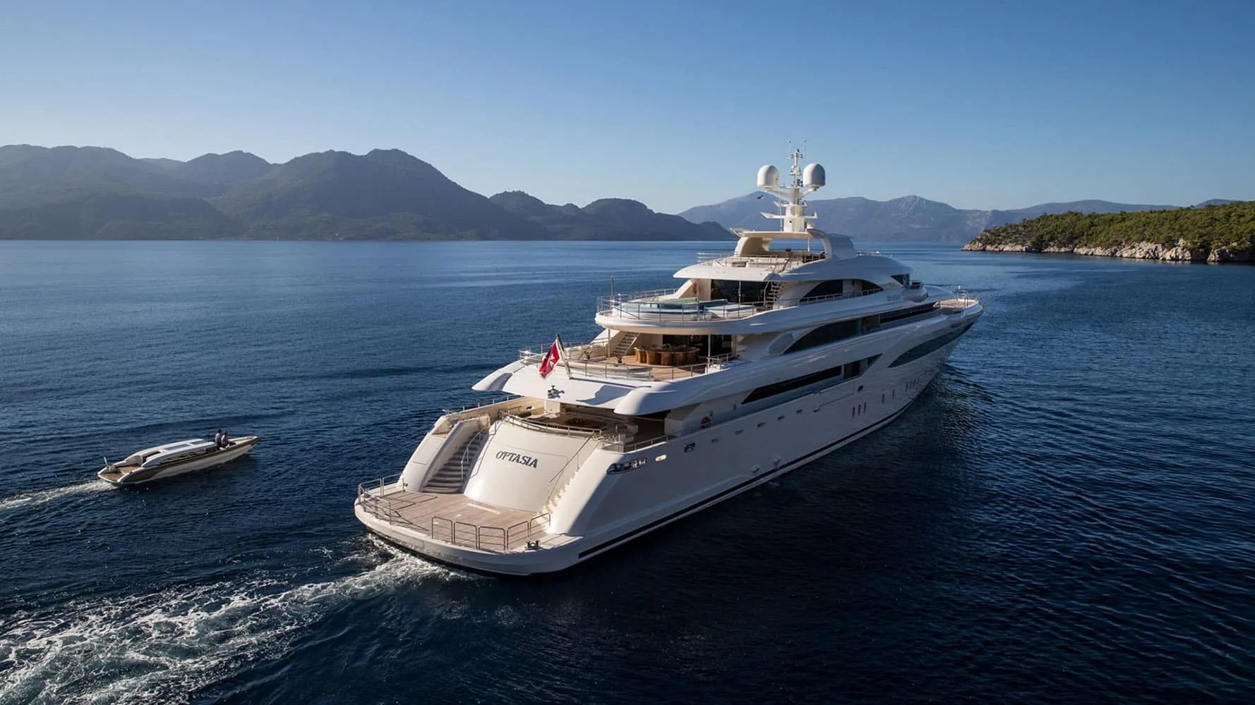 OPTASIA - photo 2 yacht charter Cannes