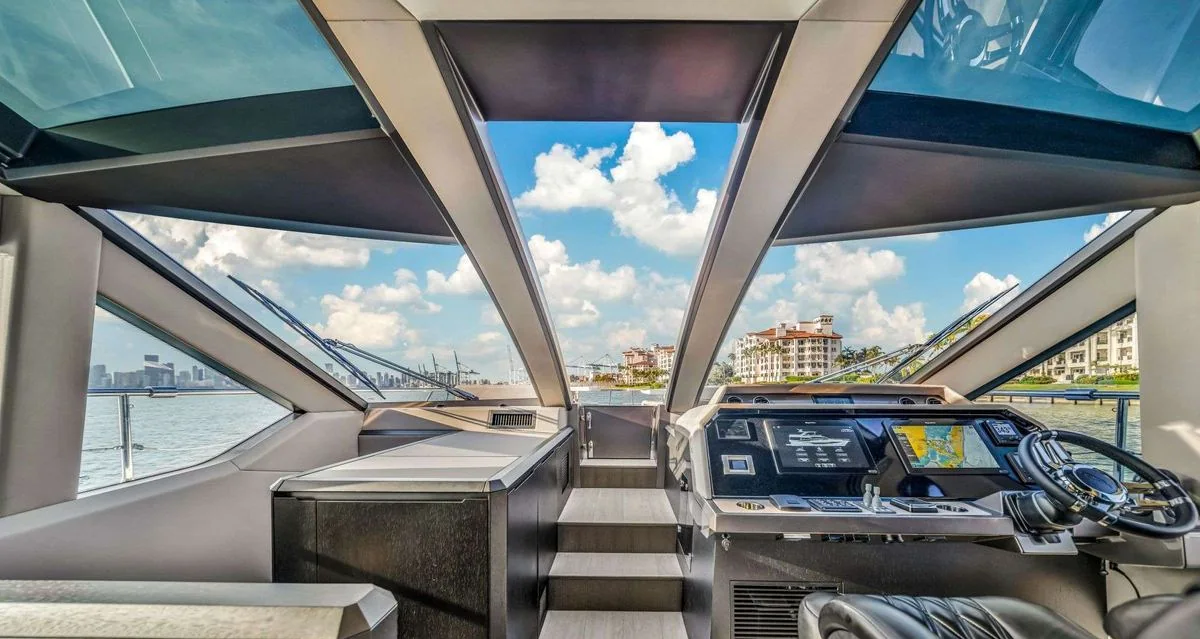 Optimus Prime - photo 6 yacht charter Miami