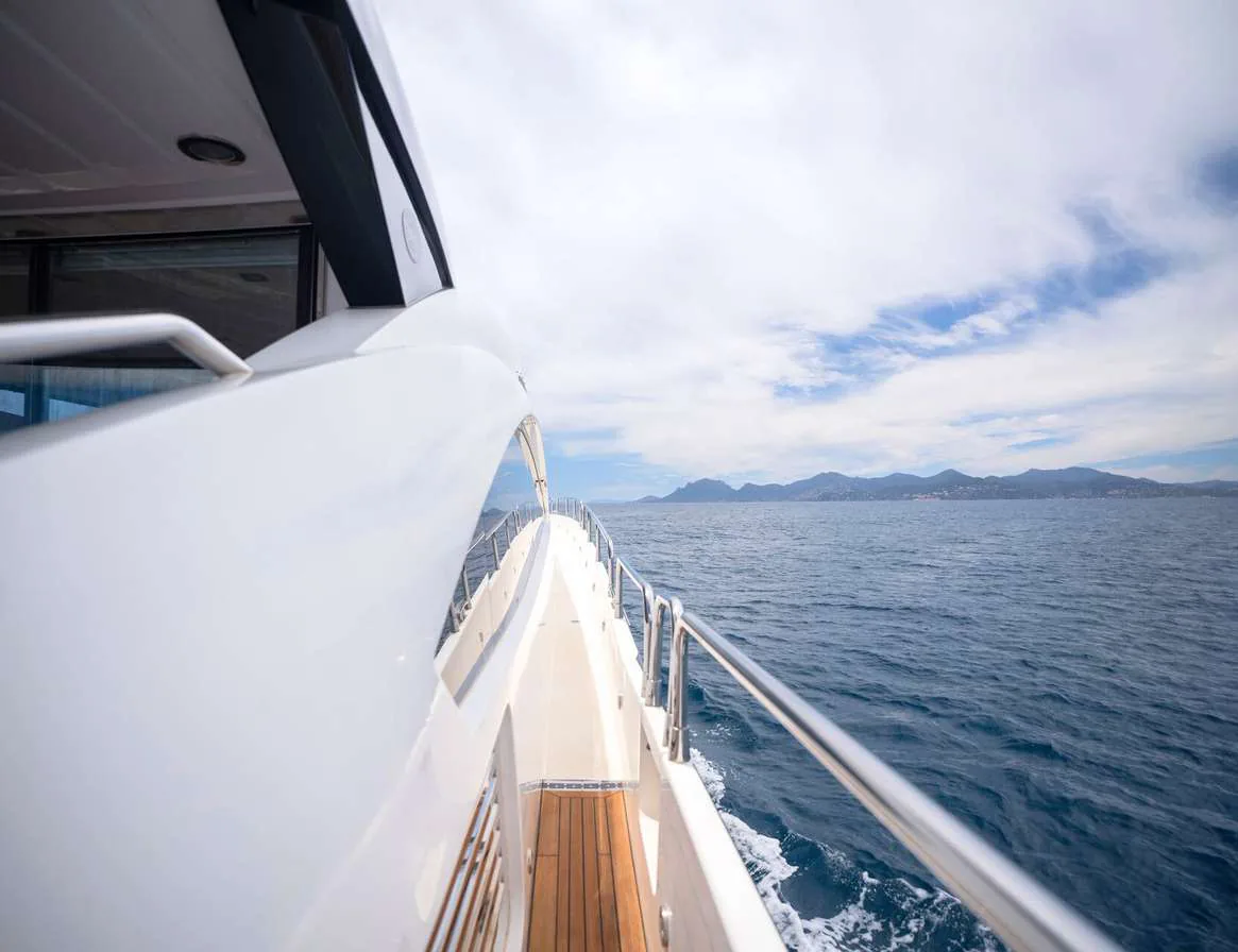Palumba - photo 14 yacht charter Cannes