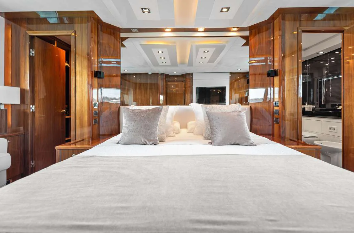 Palumba - photo 24 yacht charter Cannes