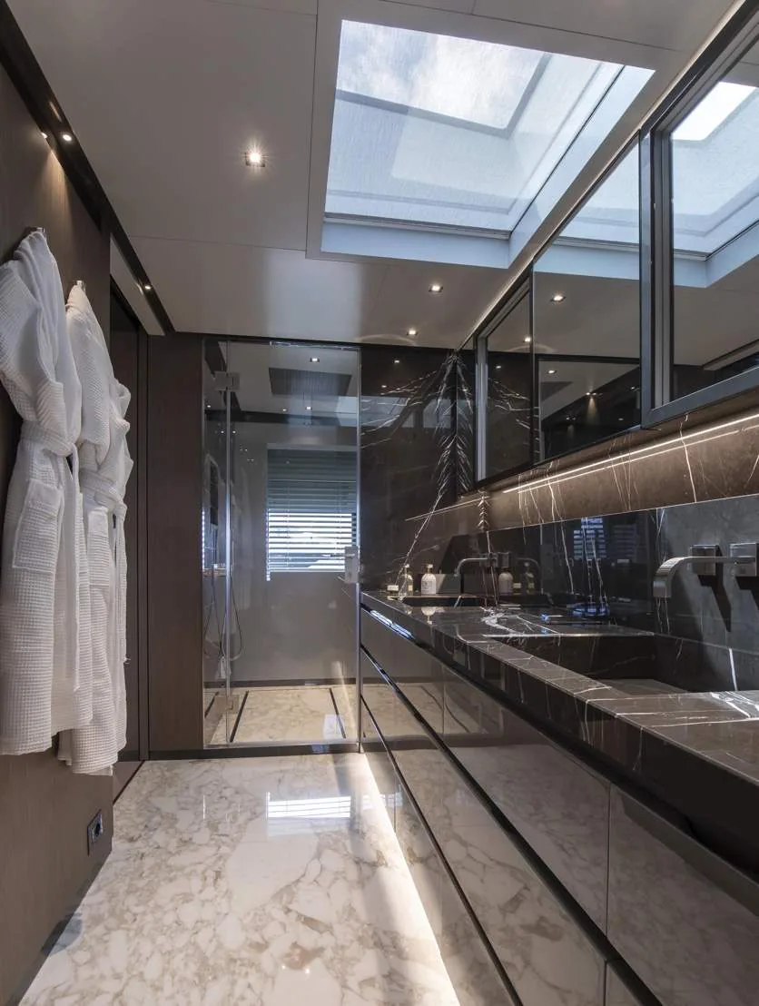 Panam - photo 8 yacht charter Cannes