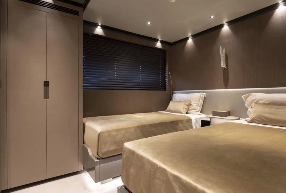 Panam - photo 11 yacht charter Cannes