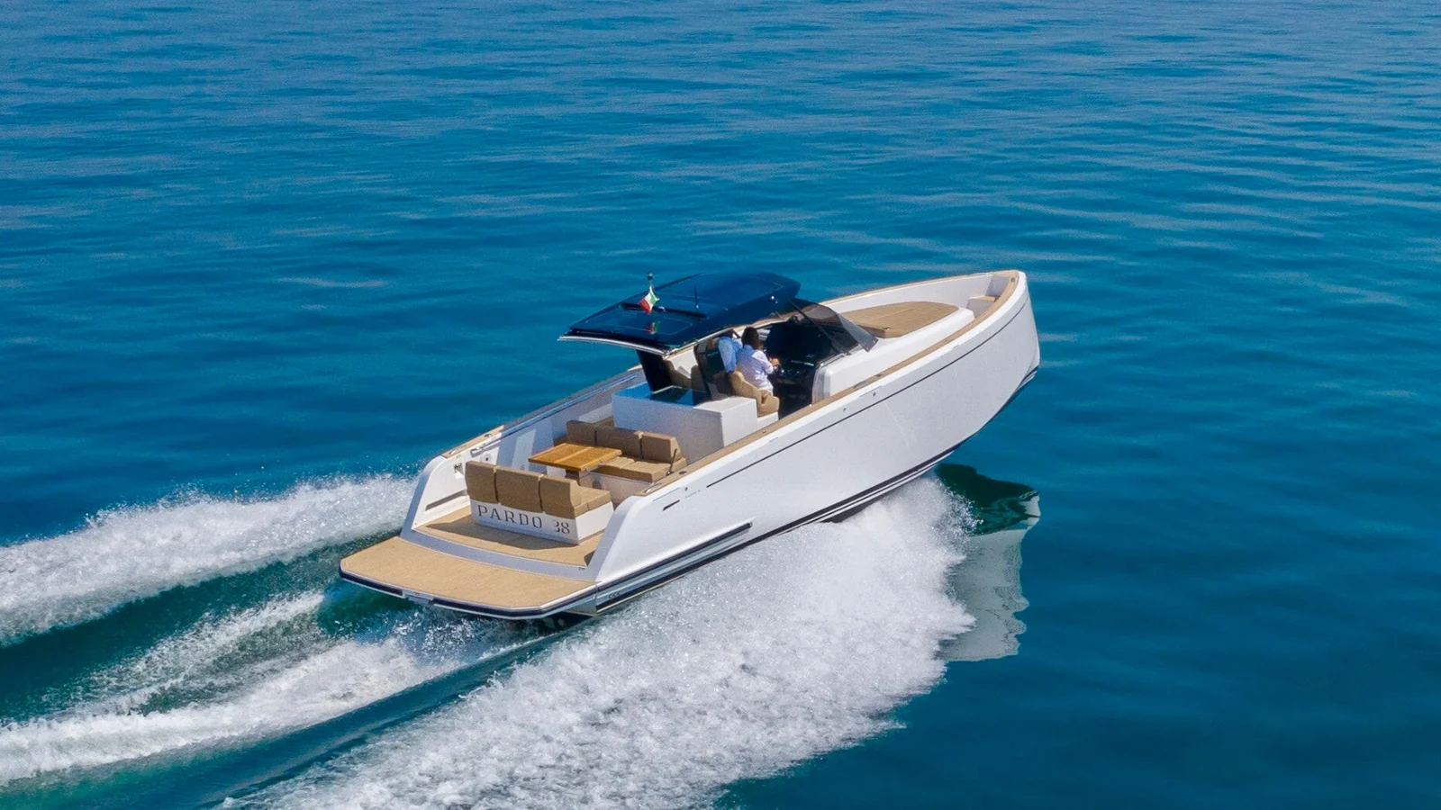 Pardo 38 - photo 1 yacht charter Cannes