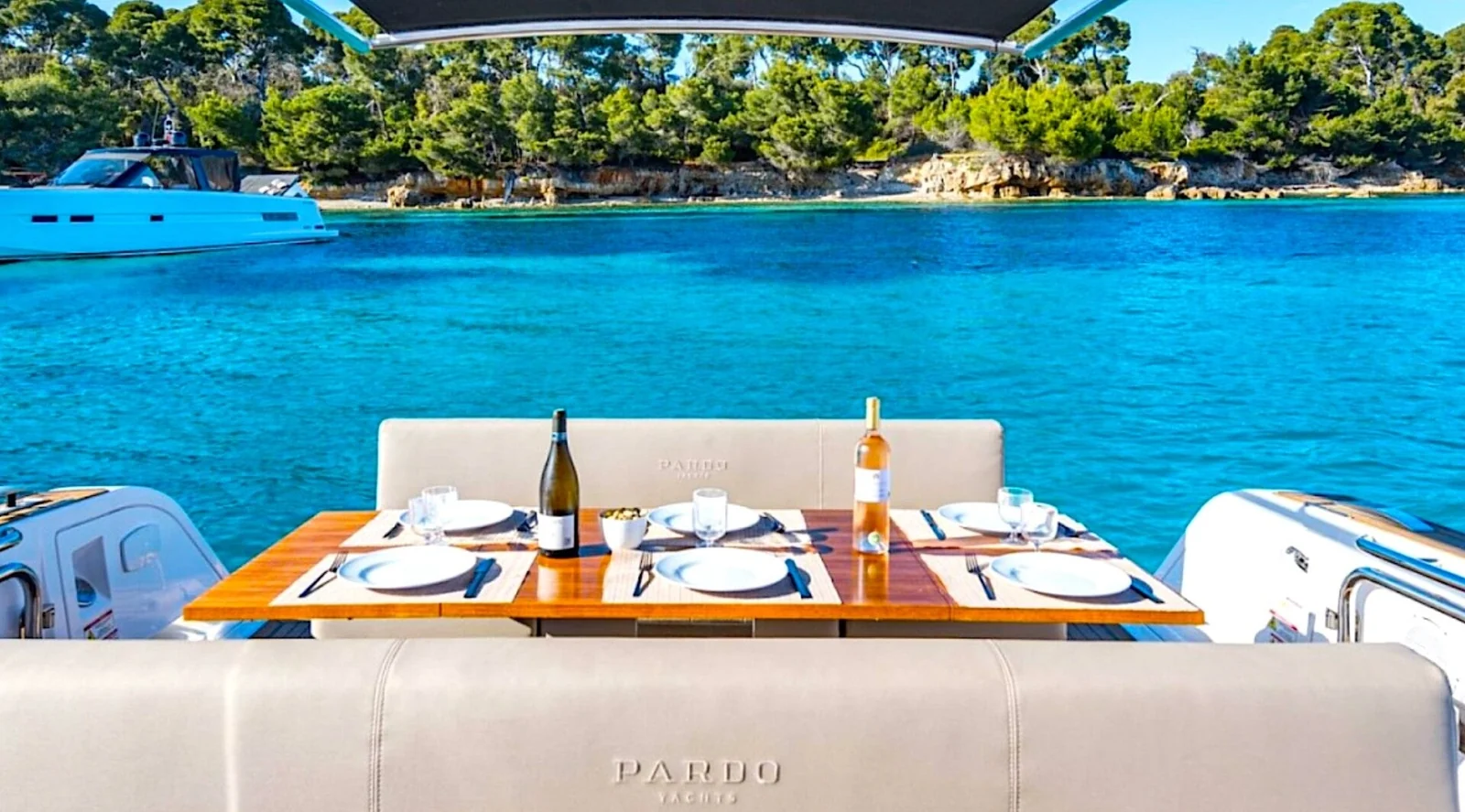 Pardo 38 - photo 9 yacht charter Cannes