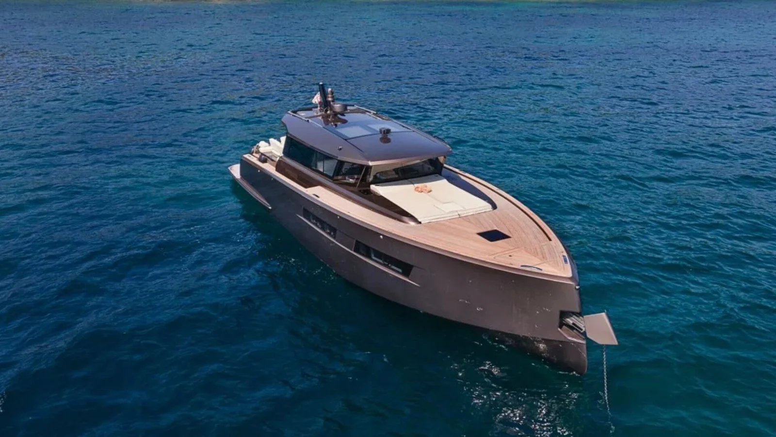 Pardo 52 GT - photo 15 yacht charter Cannes