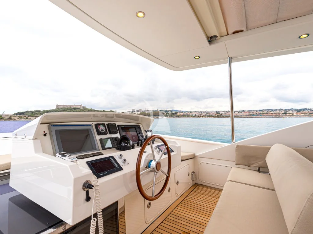 Passion - photo 8 yacht charter Cannes