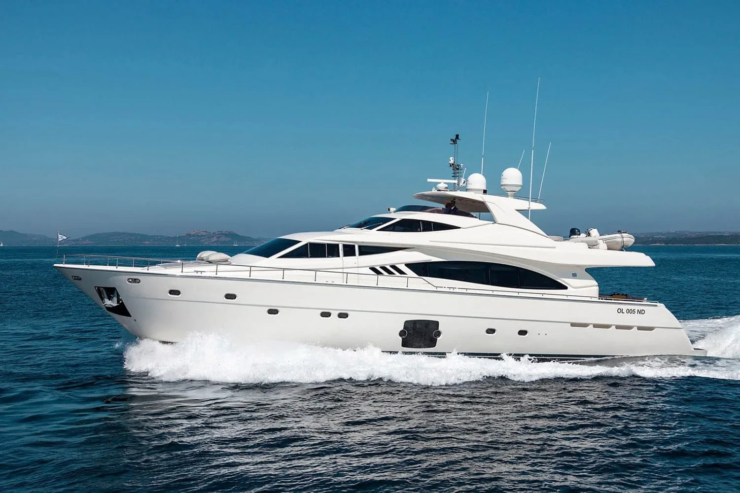 PORTHOS - photo 2 yacht charter Cannes