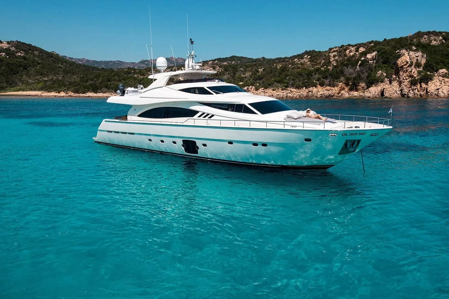 PORTHOS - photo 8 yacht charter Cannes