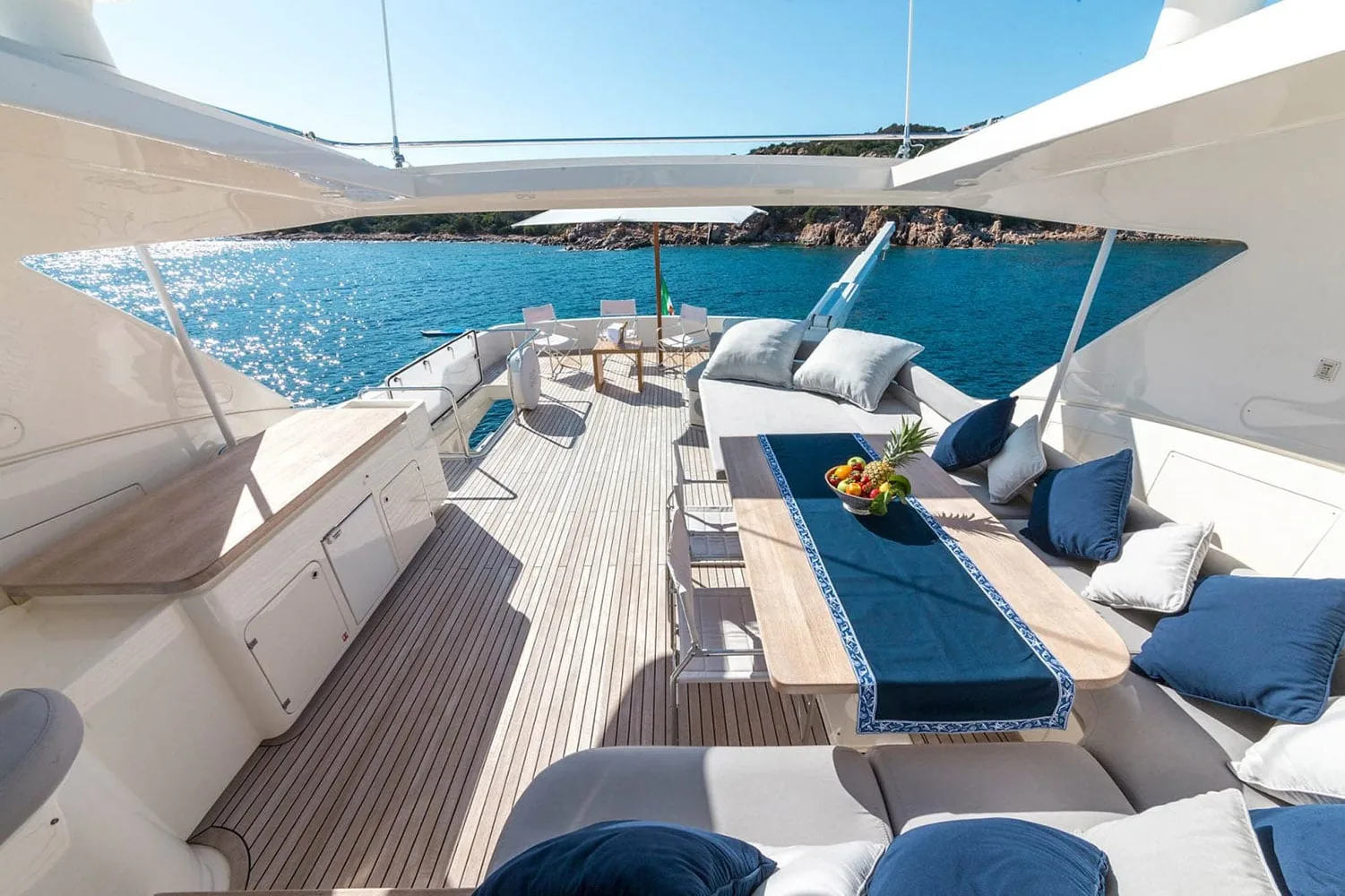 PORTHOS - photo 11 yacht charter Cannes