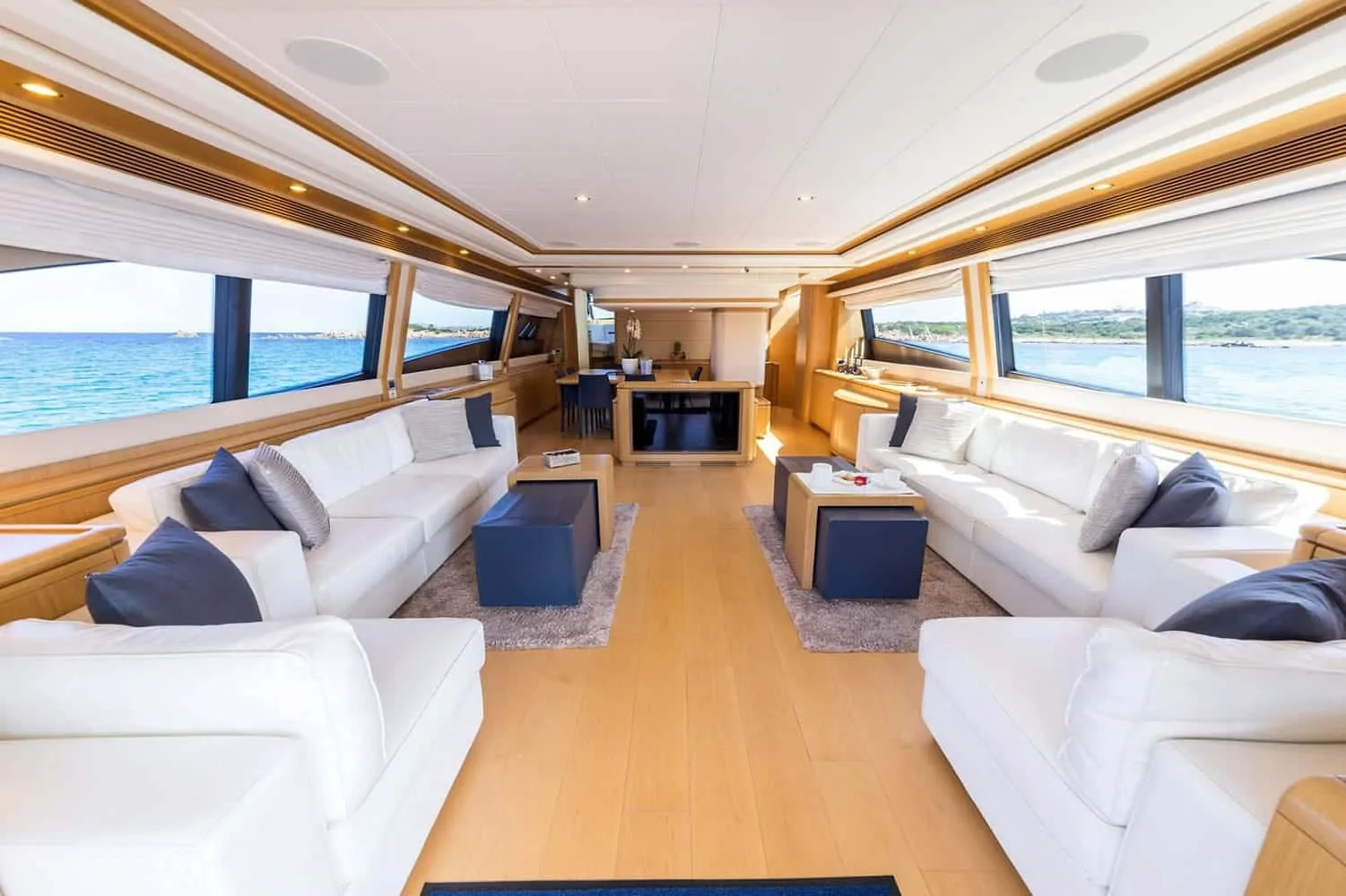 PORTHOS - photo 19 yacht charter Cannes