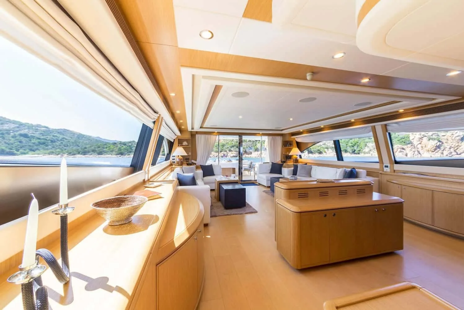 PORTHOS - photo 20 yacht charter Cannes
