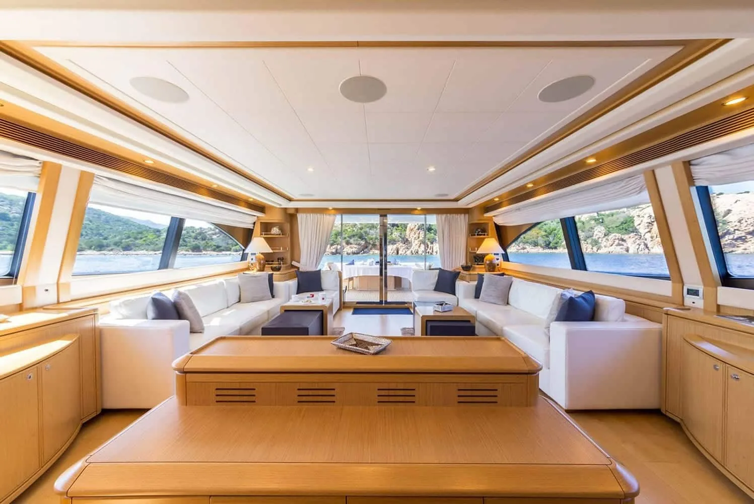 PORTHOS - photo 21 yacht charter Cannes