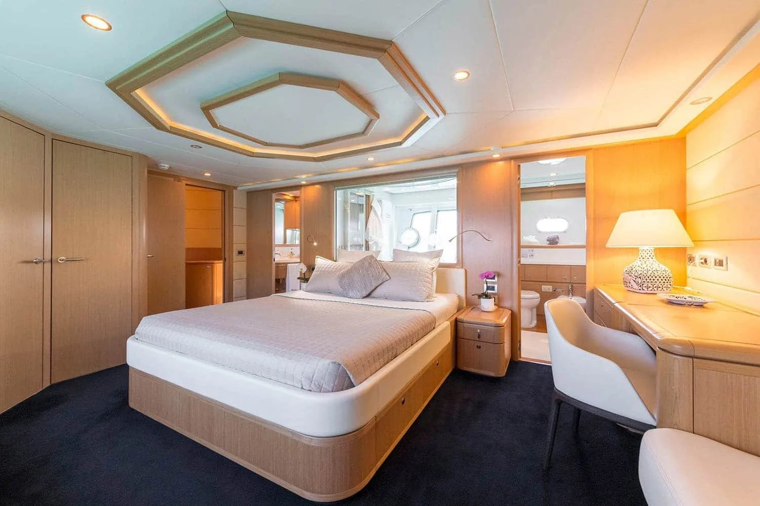 PORTHOS - photo 26 yacht charter Cannes