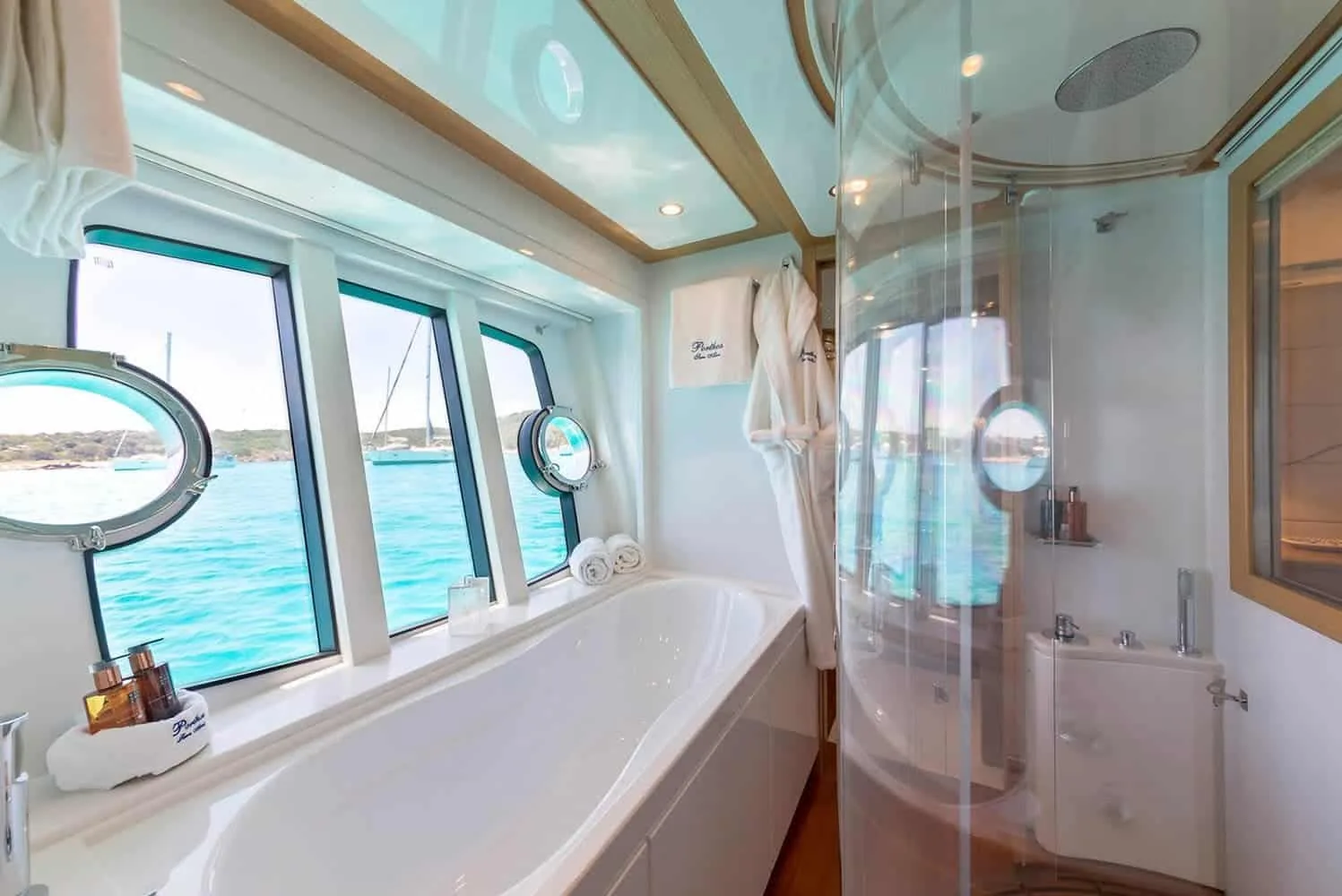 PORTHOS - photo 30 yacht charter Cannes