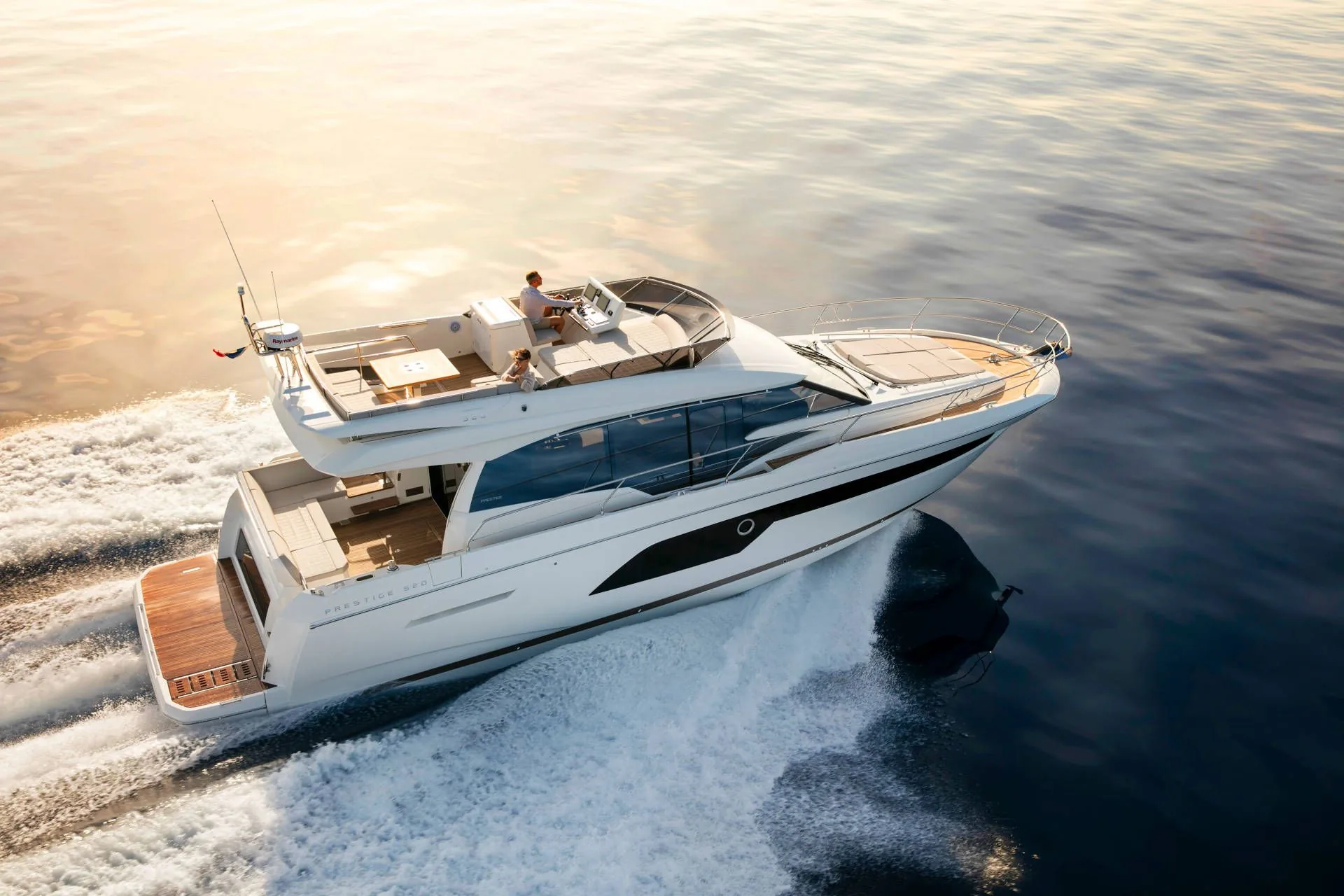 Prestige 520 Fly - photo 1 yacht charter Cannes
