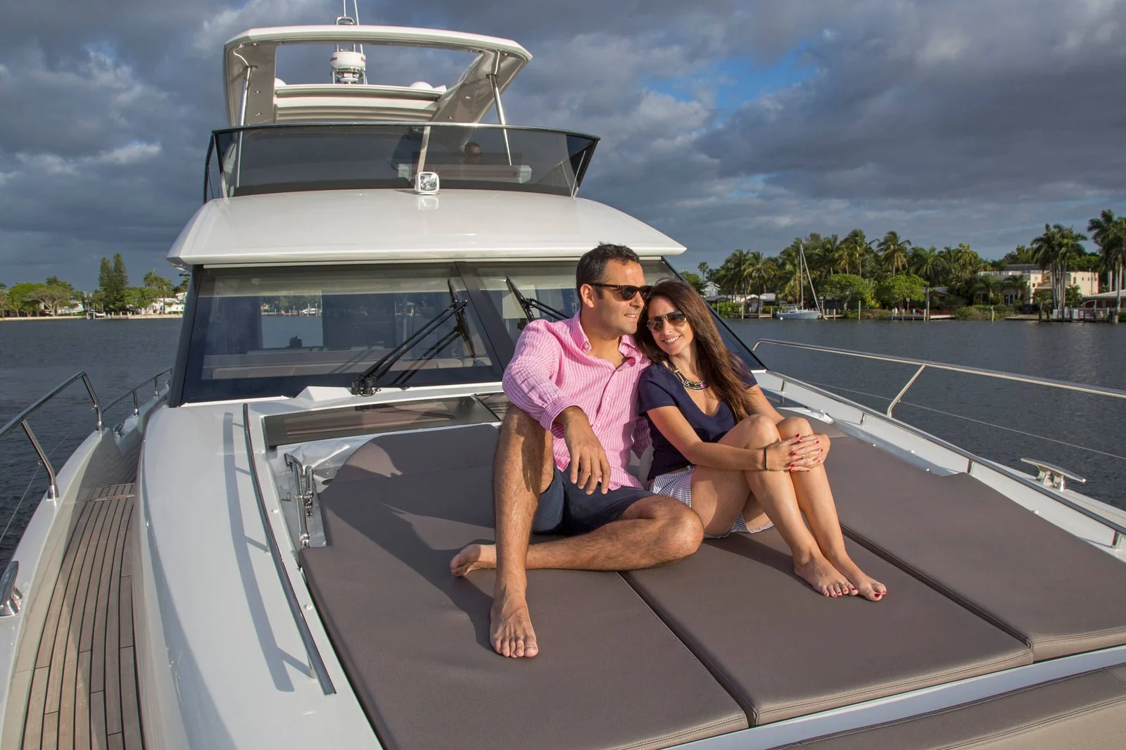Prestige 680 - photo 13 yacht charter Cannes