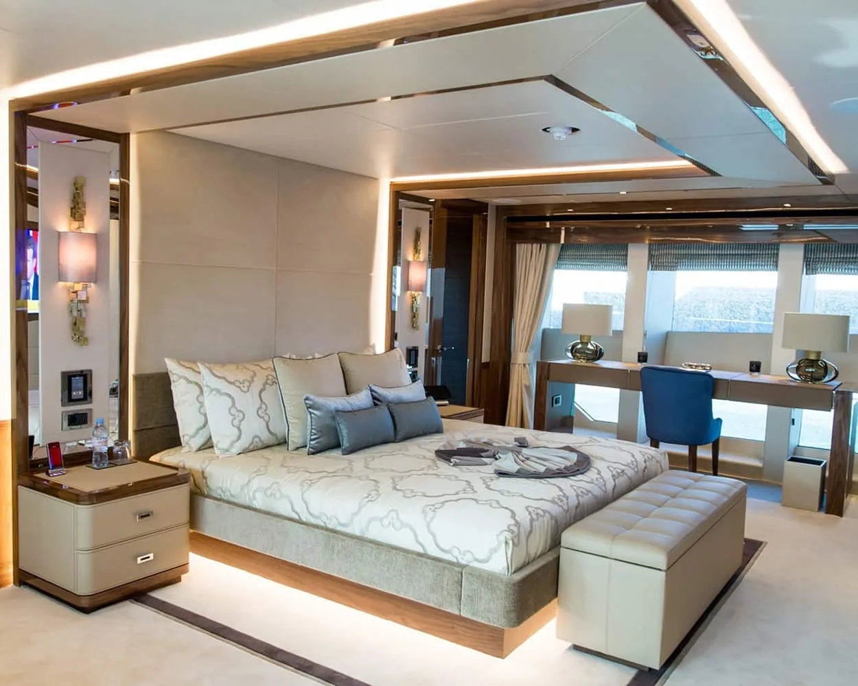 PRINCESS AVK - photo 20 yacht charter Cannes