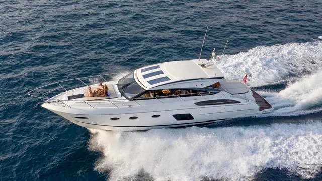 Princess V57 - yacht charter Cannes