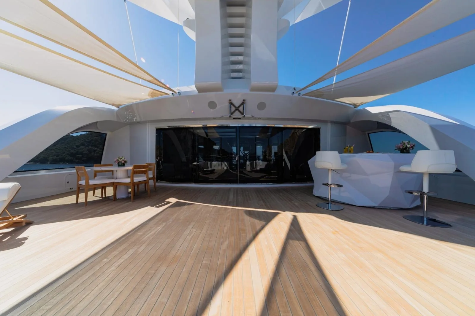PROJECT X - photo 18 yacht charter Cannes