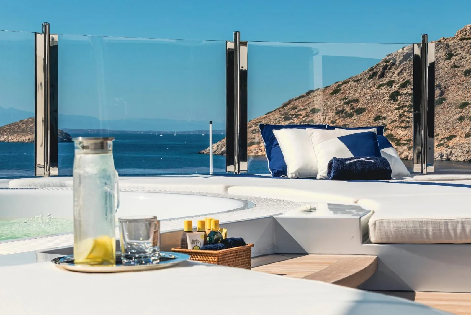 PROJECT X - photo 19 yacht charter Cannes