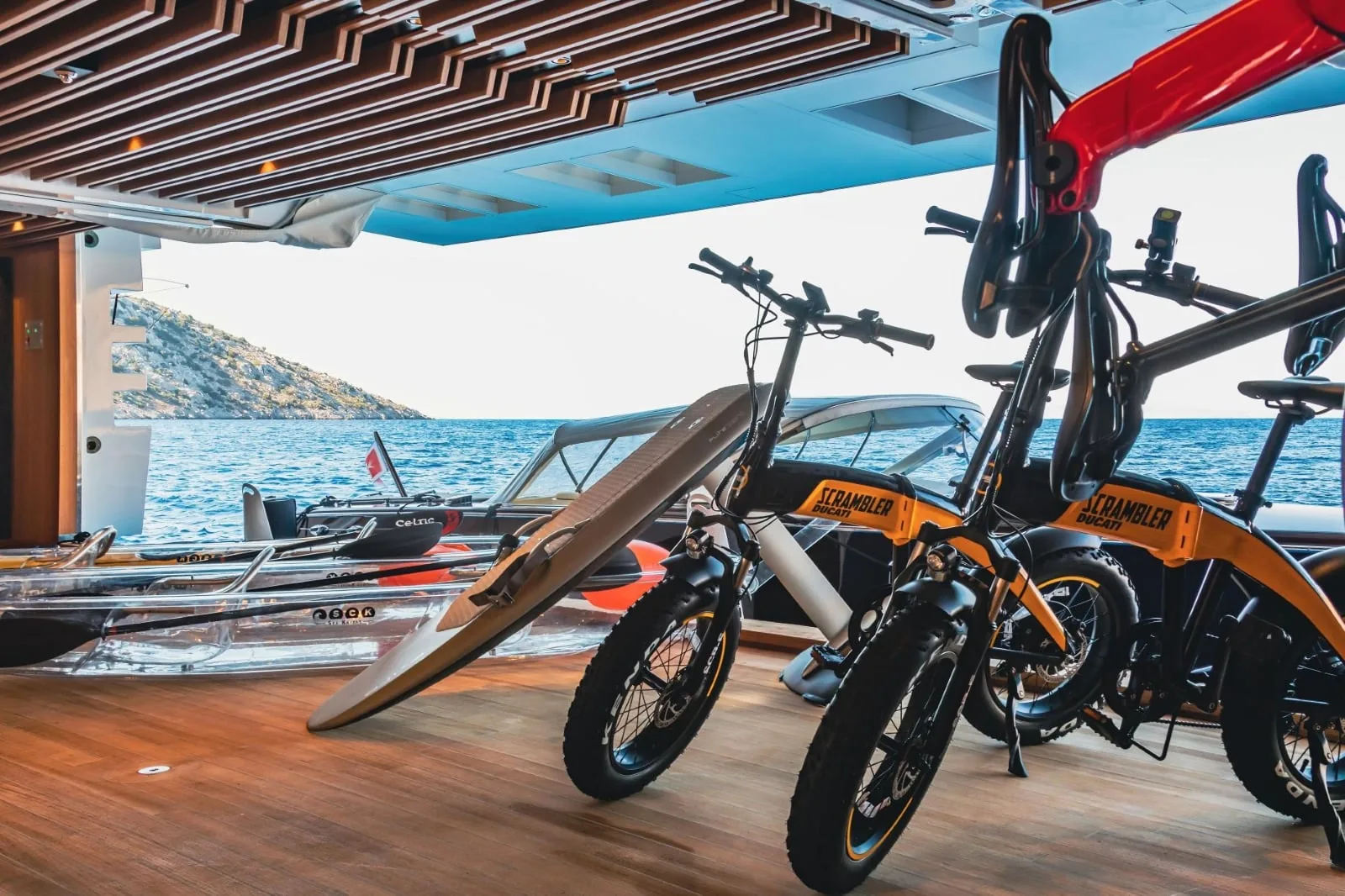 PROJECT X - photo 23 yacht charter Cannes