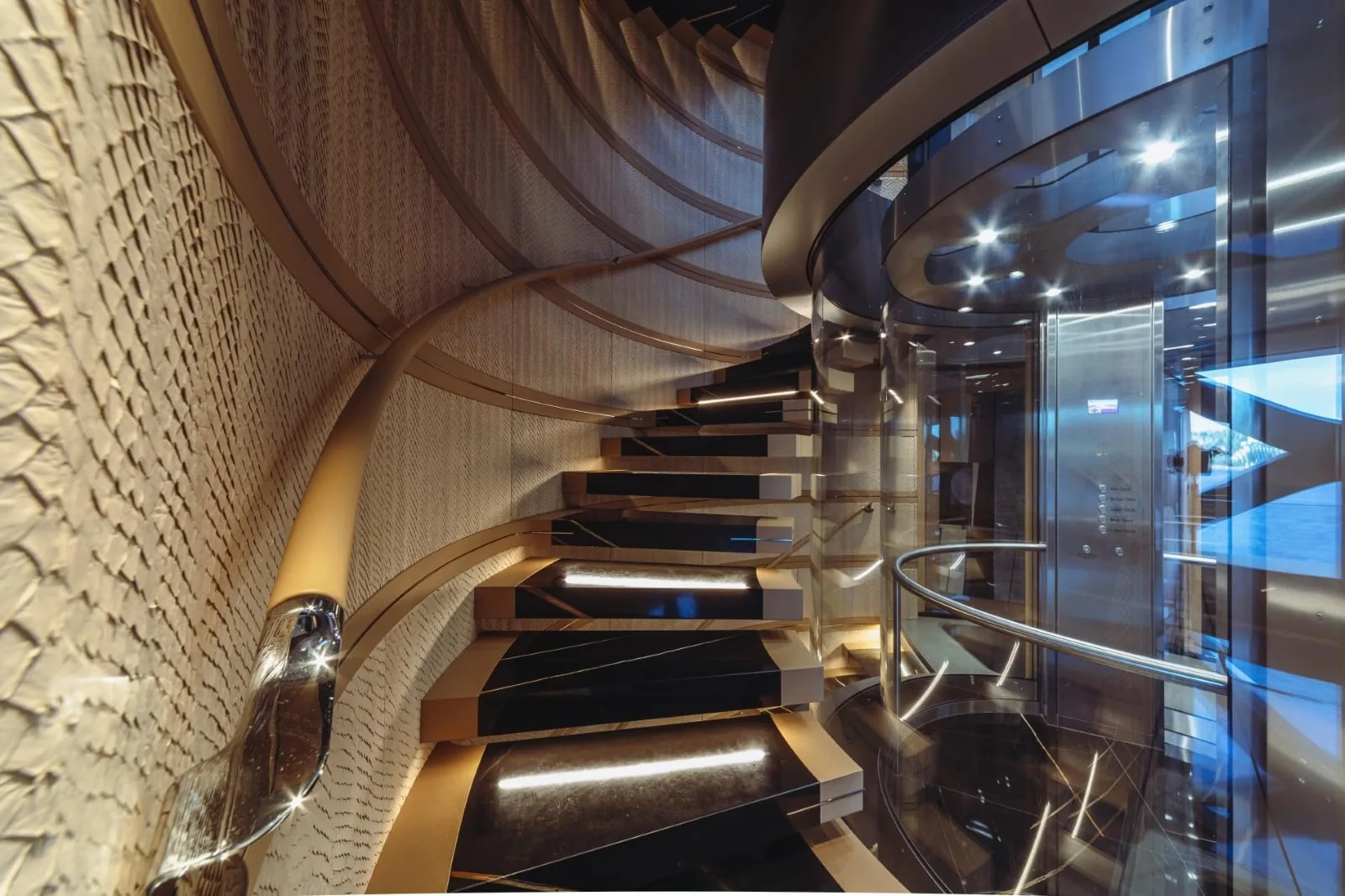 PROJECT X - photo 34 yacht charter Cannes